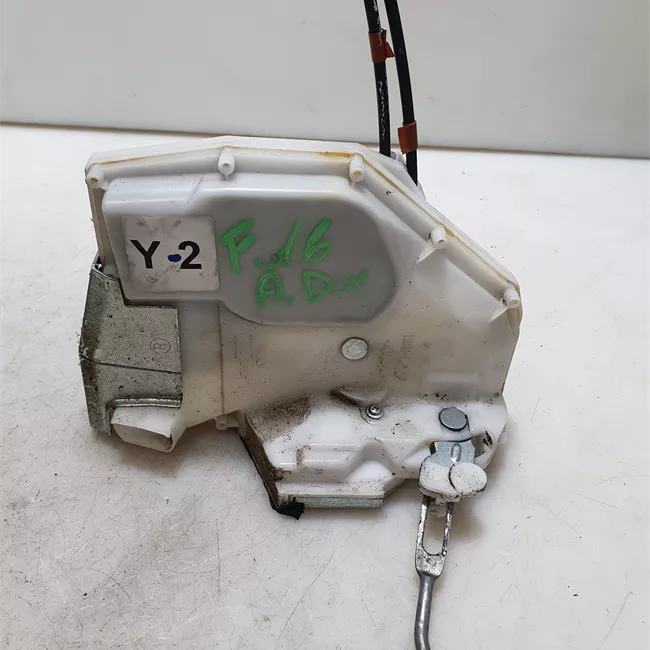 Serratura porta anteriore destra