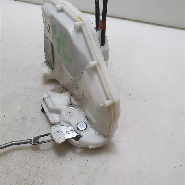 Serratura porta anteriore destra