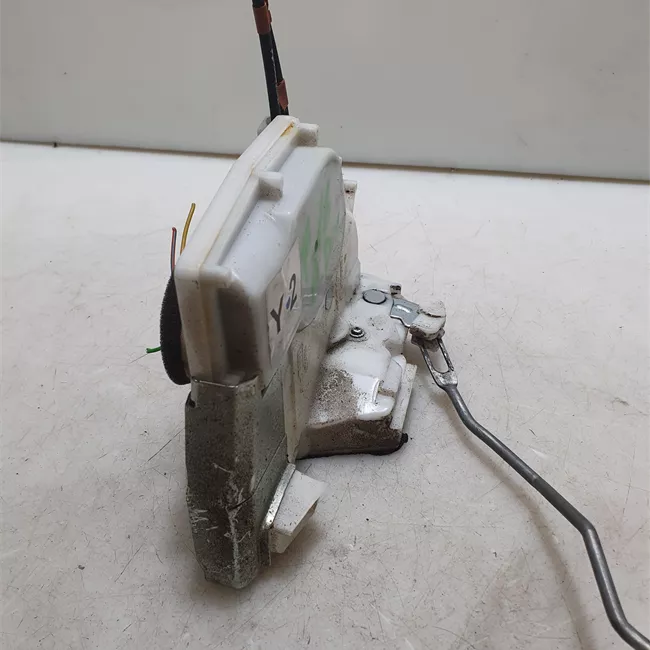 Serratura porta anteriore destra