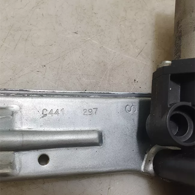 Alzacristallo elettrico porta posteriore sinistro