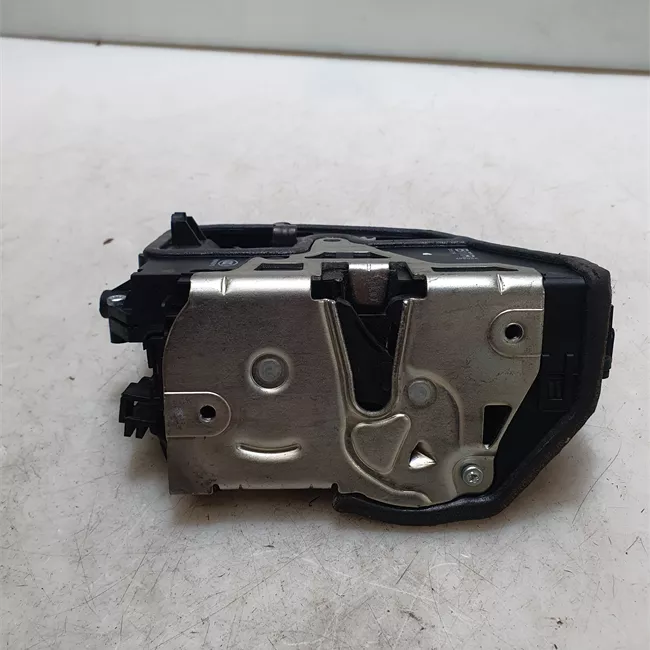 Serratura porta anteriore destra