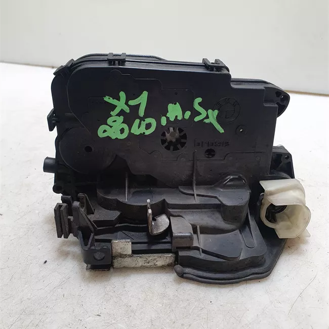 Serratura porta anteriore sinistra