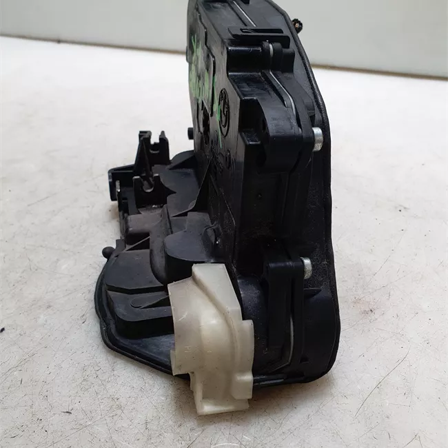 Serratura porta anteriore sinistra