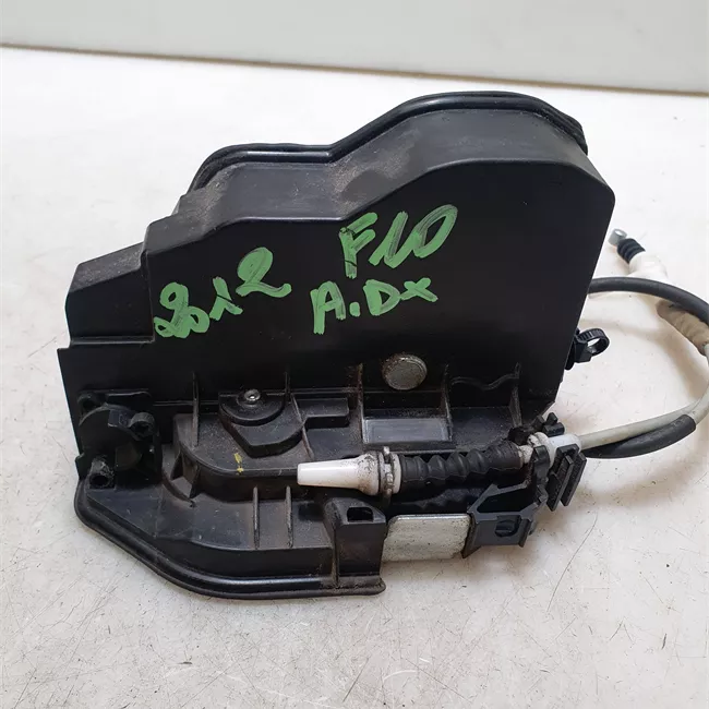 Serratura porta anteriore destra