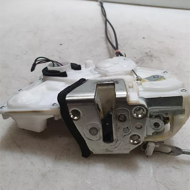 Serratura porta anteriore sinistra