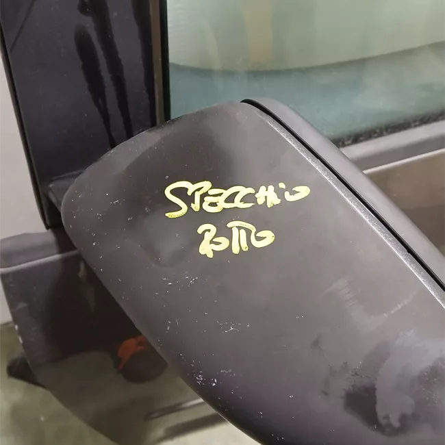 Porta anteriore sinistra