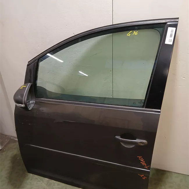 Porta anteriore sinistra