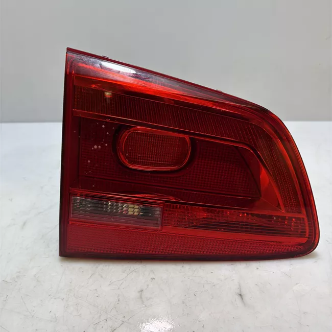 Fanale posteriore parte interno sinistro