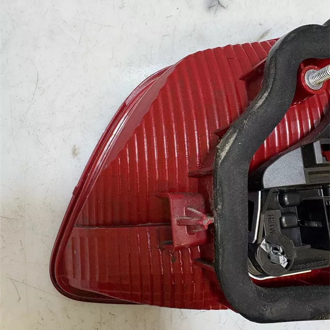 Fanale posteriore parte interno sinistro