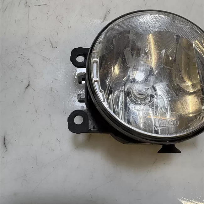 Proiettore fendinebbia sinistro