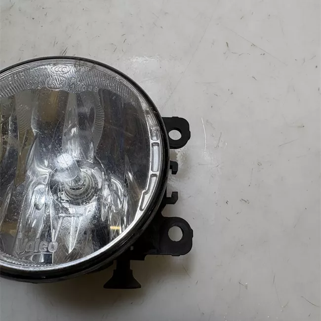 Proiettore fendinebbia sinistro