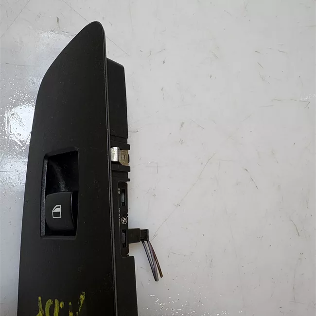 Interruttore alzacristalli porta anteriore destro Nero