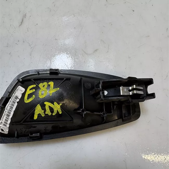 Maniglia interna apertura porta anteriore destra Nero