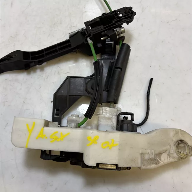 Serratura porta anteriore sinistra