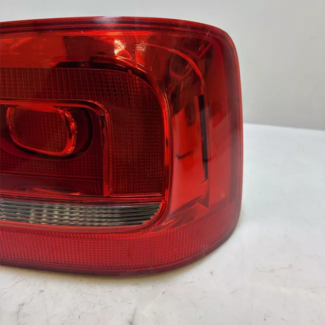 Fanale posteriore parte esterno destro