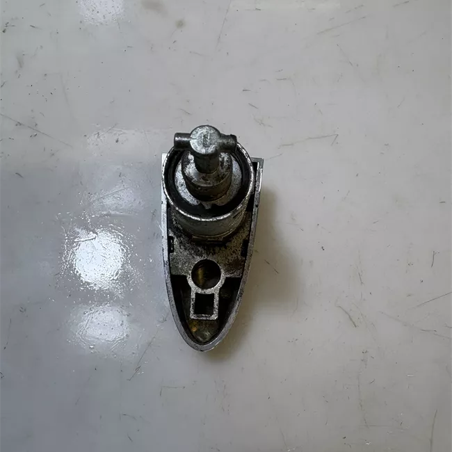 Maniglia porta anteriore sinistra