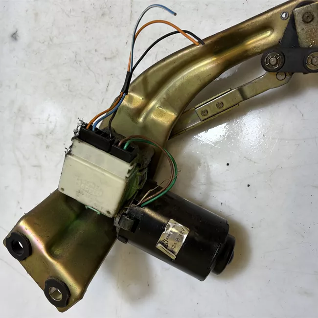 Meccanismo tergiparabrezza con motorino MARELLI