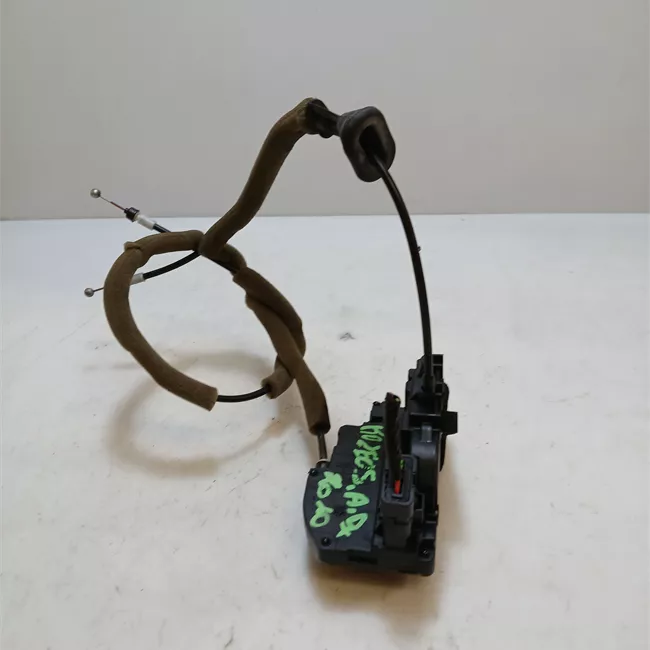 Serratura porta anteriore destra con bloccaggio elettromagnetico