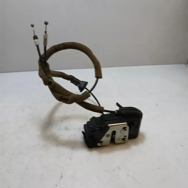 Serratura porta anteriore destra con bloccaggio elettromagnetico