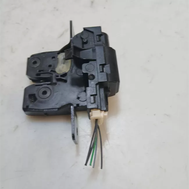 Serratura portello posteriore