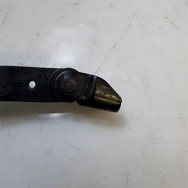 Fermo porta anteriore destro