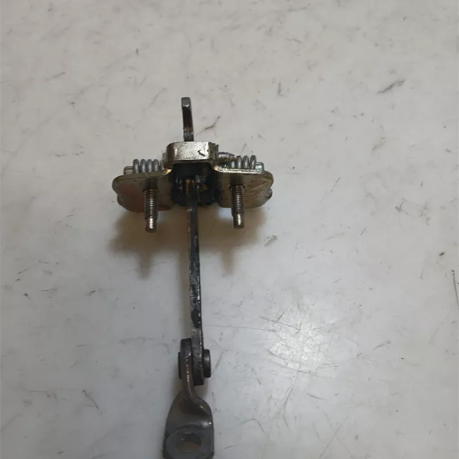 Fermo porta posteriore destro