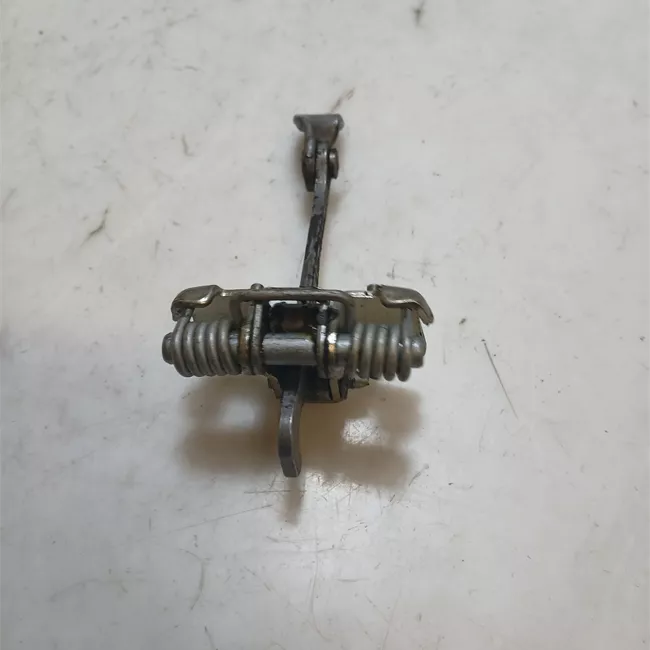 Fermo porta posteriore destro