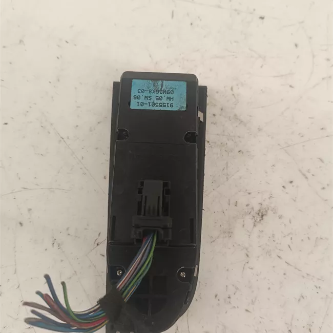 Interruttore alzacristalli porta anteriore sinistro Nero