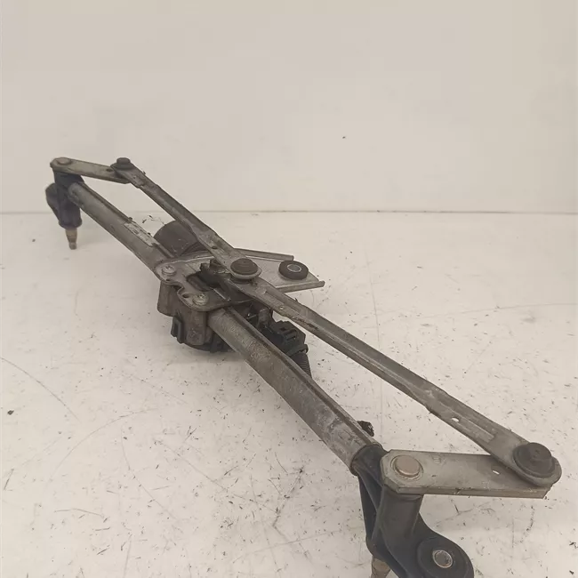 Meccanismo tergiparabrezza con motorino