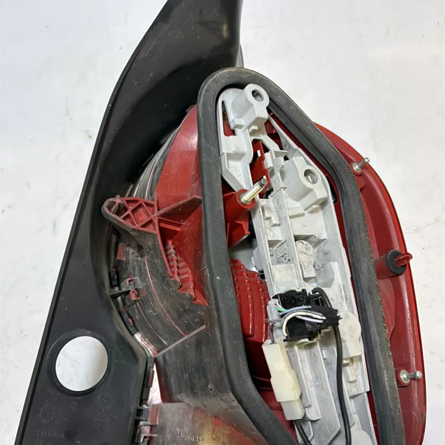 Fanale posteriore sinistro