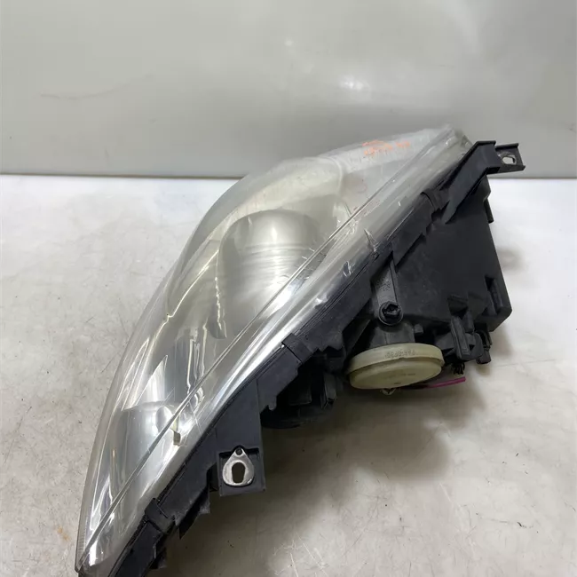 Proiettore sinistro Avantgarde