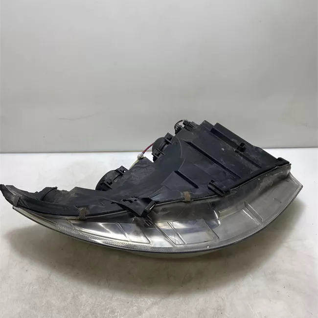 Proiettore sinistro Avantgarde