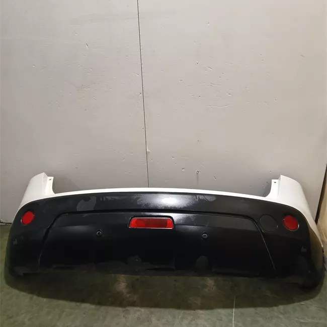 Paraurti posteriore con sensore parcheggio