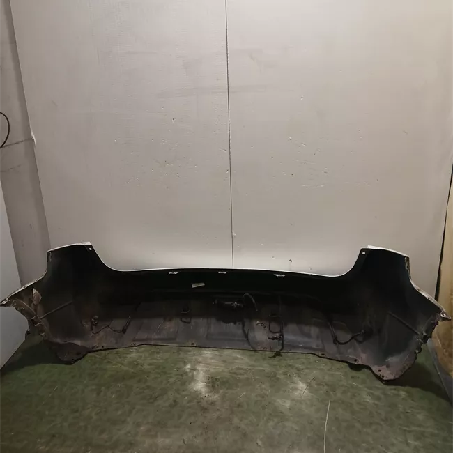 Paraurti posteriore con sensore parcheggio