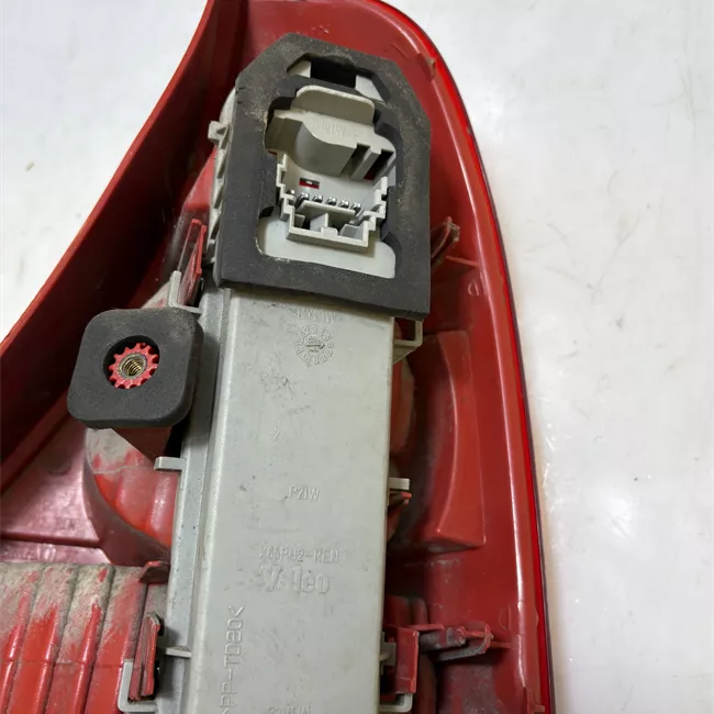 Fanale posteriore sinistro