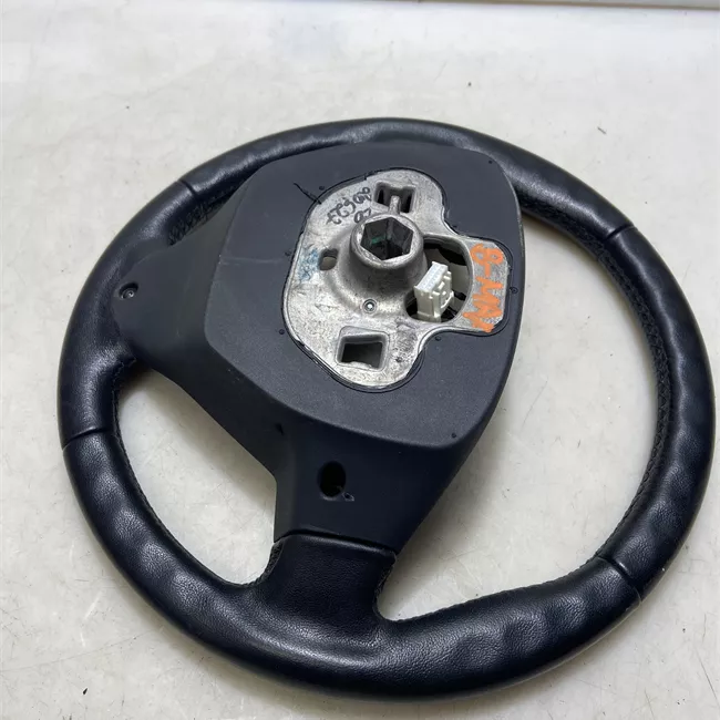 Volante Pelle 3razze con comandi radio e veloc