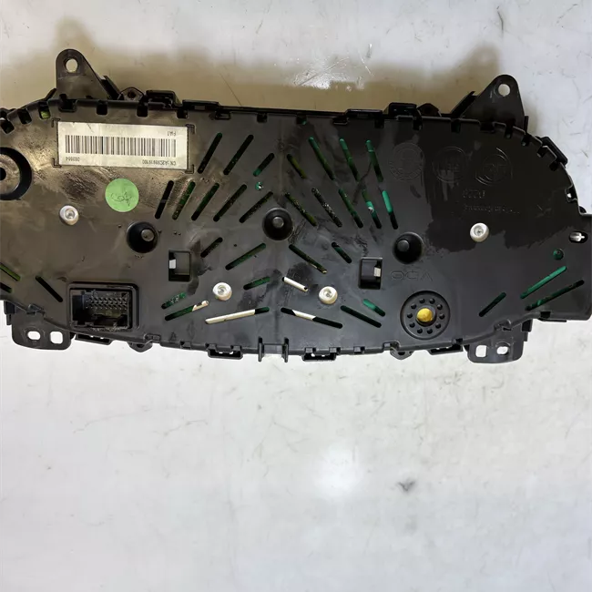 Quadro strumenti completo con display