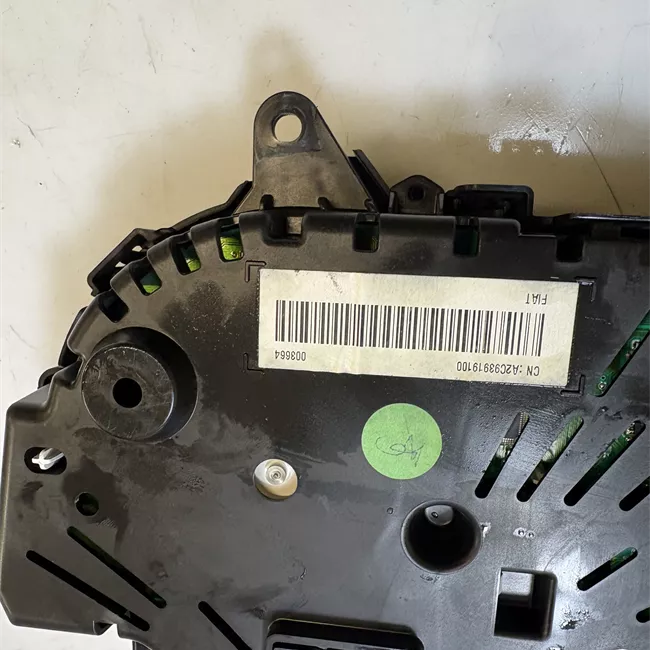 Quadro strumenti completo con display