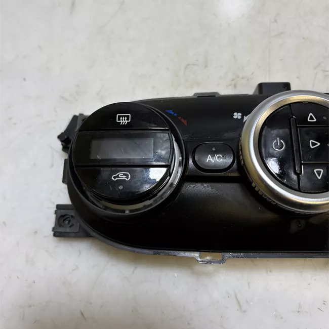 Blocco comando climatizzazione climatizzatore 2