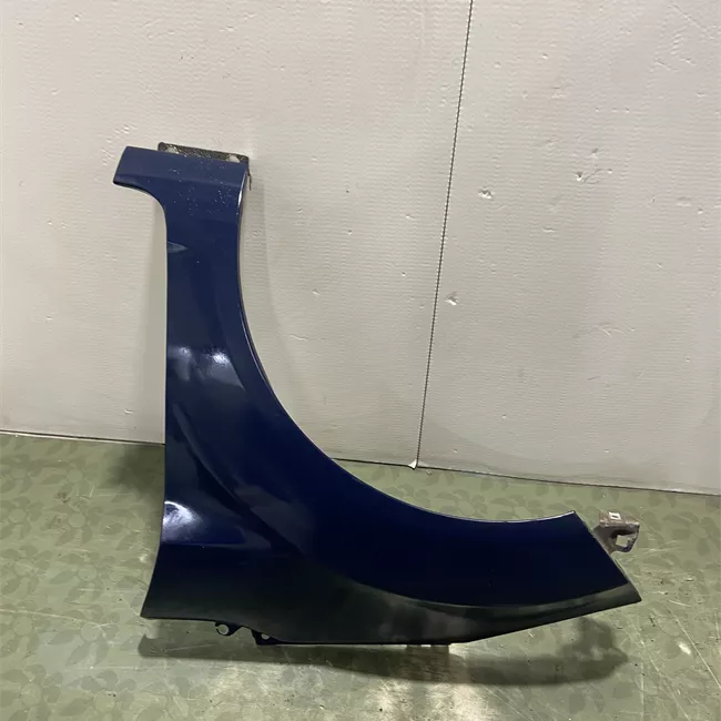 Parafango anteriore sinistro