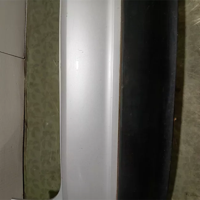 Paraurti posteriore con primer