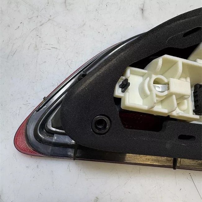 Fanale posteriore parte interno sinistro