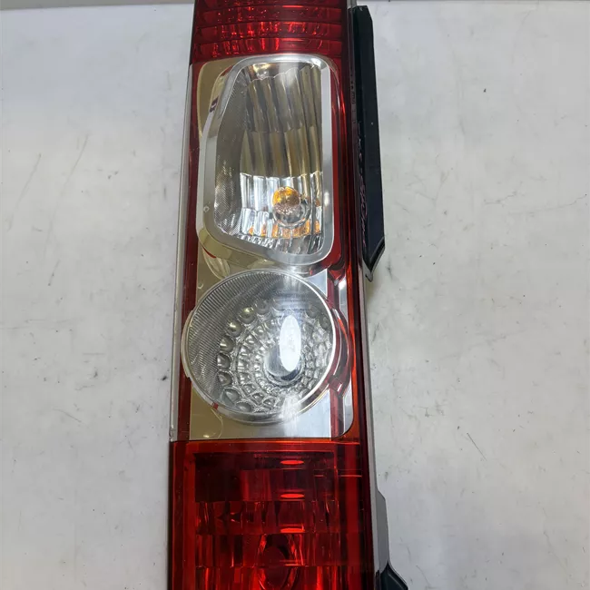 Fanale posteriore sinistro