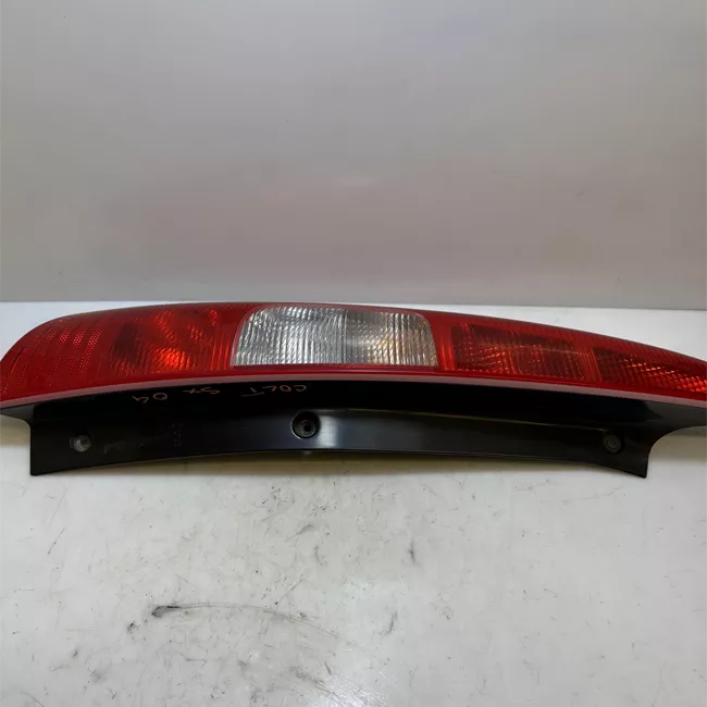 Fanale posteriore sinistro 01-02-06<