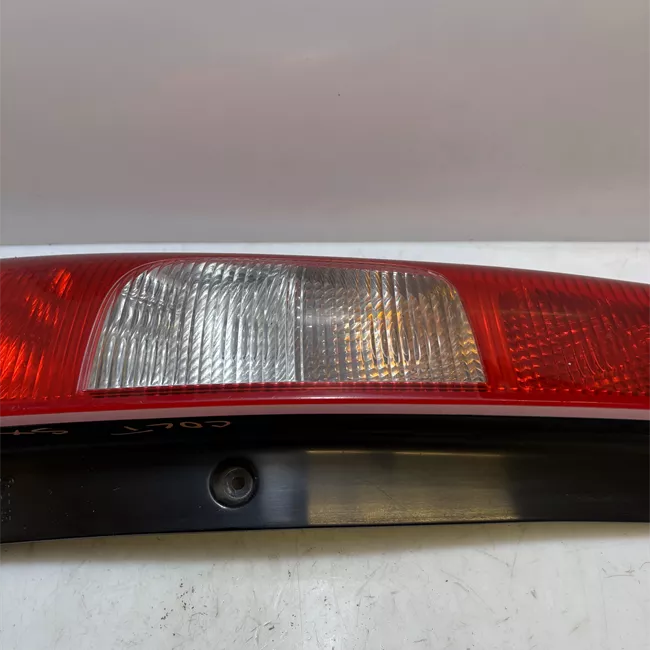 Fanale posteriore sinistro 01-02-06<