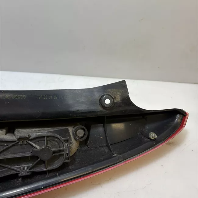 Fanale posteriore sinistro 01-02-06<