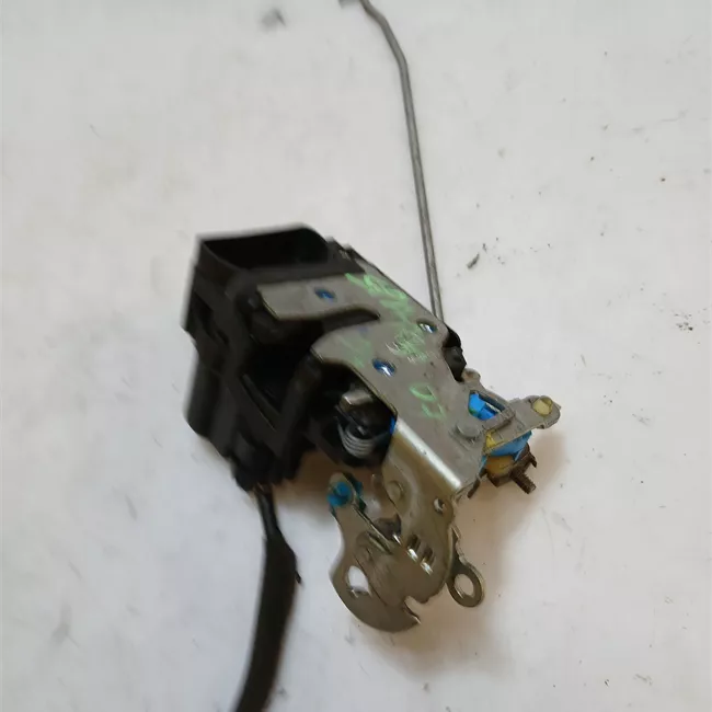 Serratura porta anteriore destra