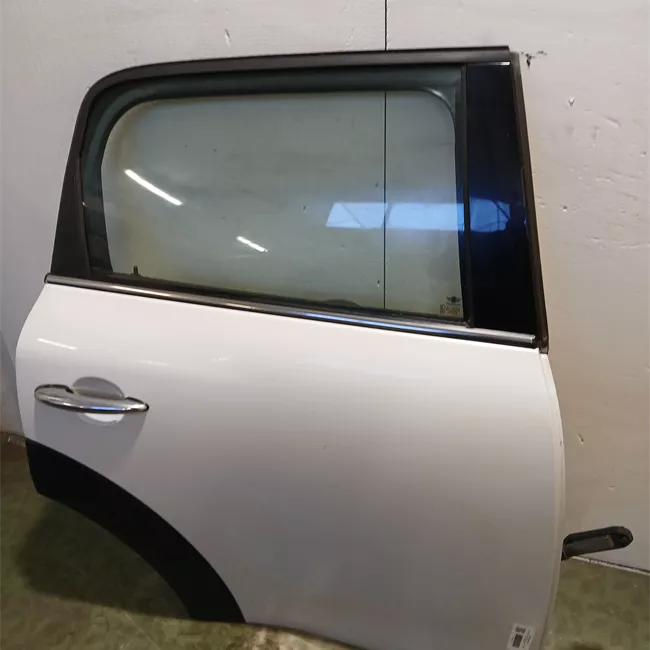 Porta posteriore destra