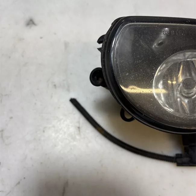 Proiettore fendinebbia sinistro