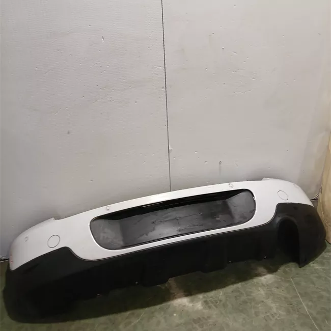 Paraurti posteriore Chrome Line, con sensore parchiusura primer